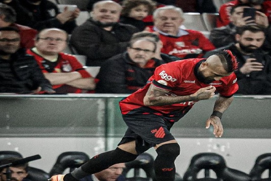 Arturo Vidal: lotta tra club sudamericani per assicurarsi il centrocampista