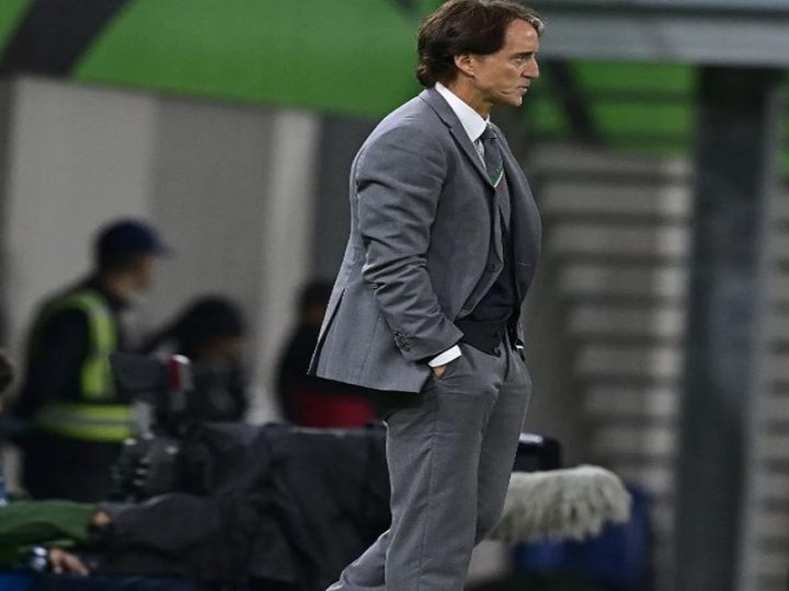 Roberto Mancini resta ct dell’Arabia nonostante la gaffe: Il futuro dipende dal Mondiale 2026